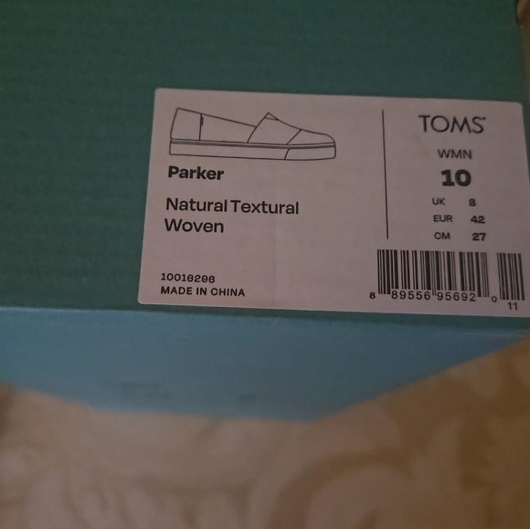 TOMS slip ons - Picture 4 of 5